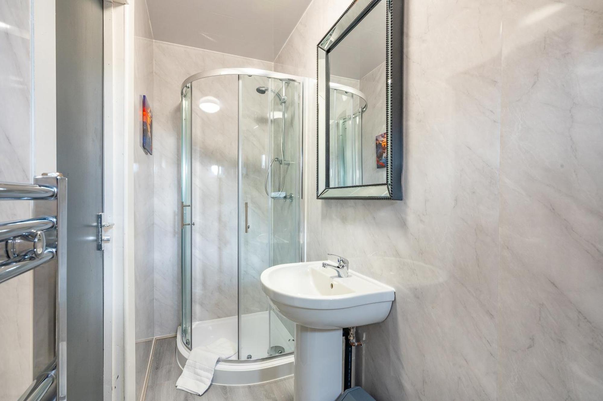 *Rc246*For Your Relaxed & Cosy Stay + Free Parking Leeds  Bagian luar foto